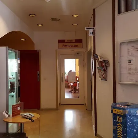 Hotel Spalenbrunnen & Restaurant Center 3*