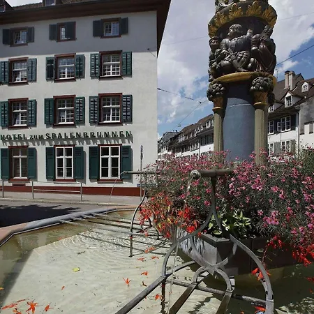 Spalenbrunnen & Restaurant Center Hotel